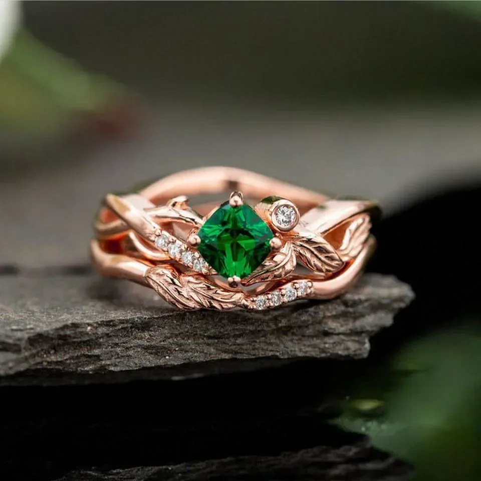 A new square zircon women's ring with realistic simulation