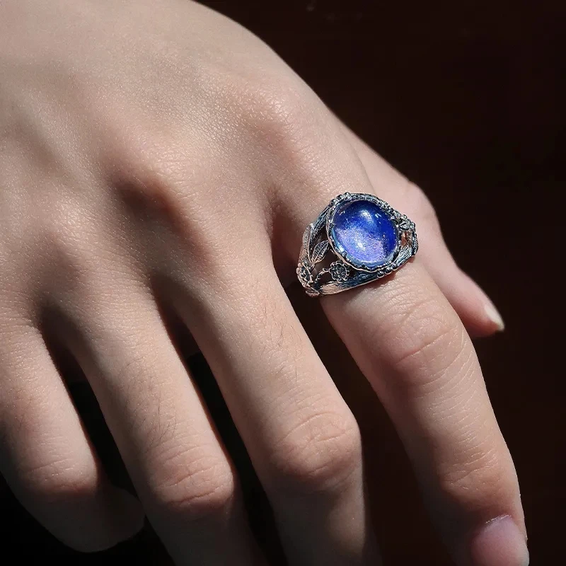 خاتم فراشة أزرق مرصع بالزركون ، صورة شارع ، لافتة للنظر ، تألق ، سماء مرصعة بالنمط ، تصميم أزياء ، هدية رائعة للأصدقاء