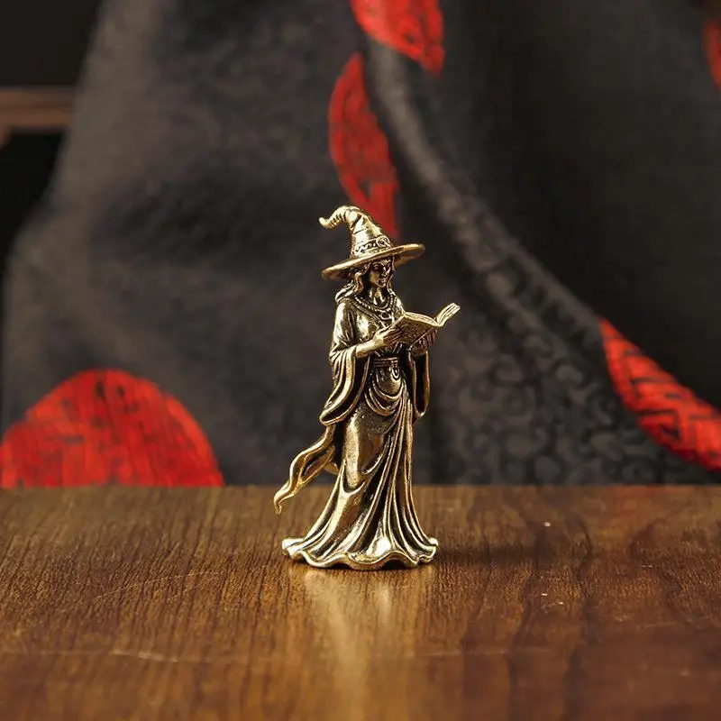 [S]Brass Magic Witch Figurines Miniatures Desktop Ornaments Retro Metal Models Small Statue Home