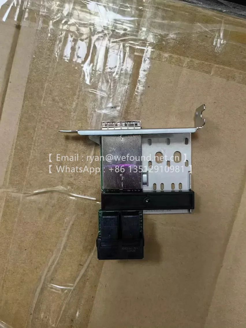 AOM-SAS3-8I8E-LP 8-poorts Mini SAS HD Int-to-Ext kabeladapter met LP-beugel