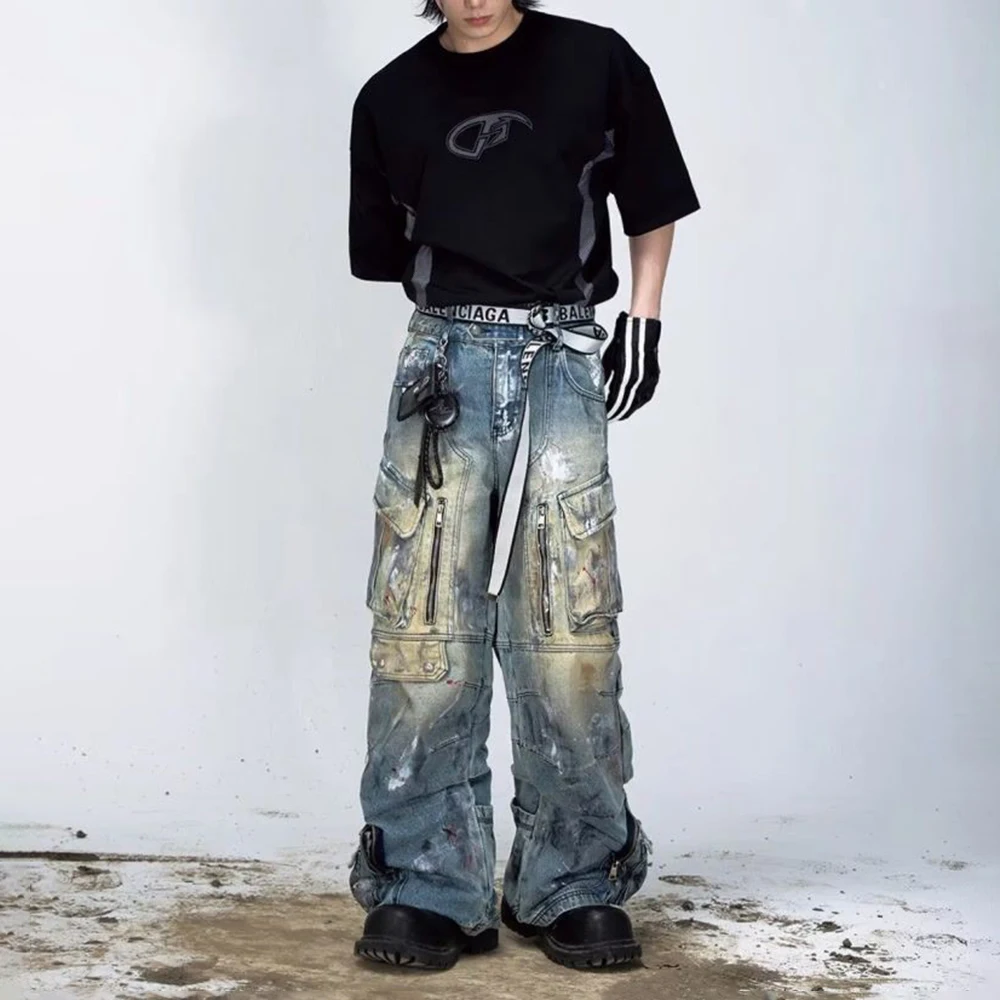 Jeans Pria Celana Kasual Grafiti Tidak Beraturan Banyak Saku Kargo Celana Kaki Lebar Fashion Pakaian Jalanan Musim Panas Pakaian Pria 2025 Baru