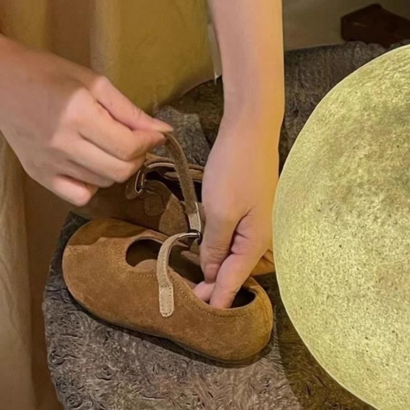 Picture 4: 2026 Spring Autumn Vintage Mary Jane Flats Girls Comfortable Round Toe Shoes Leather Casual Kids School Shoes