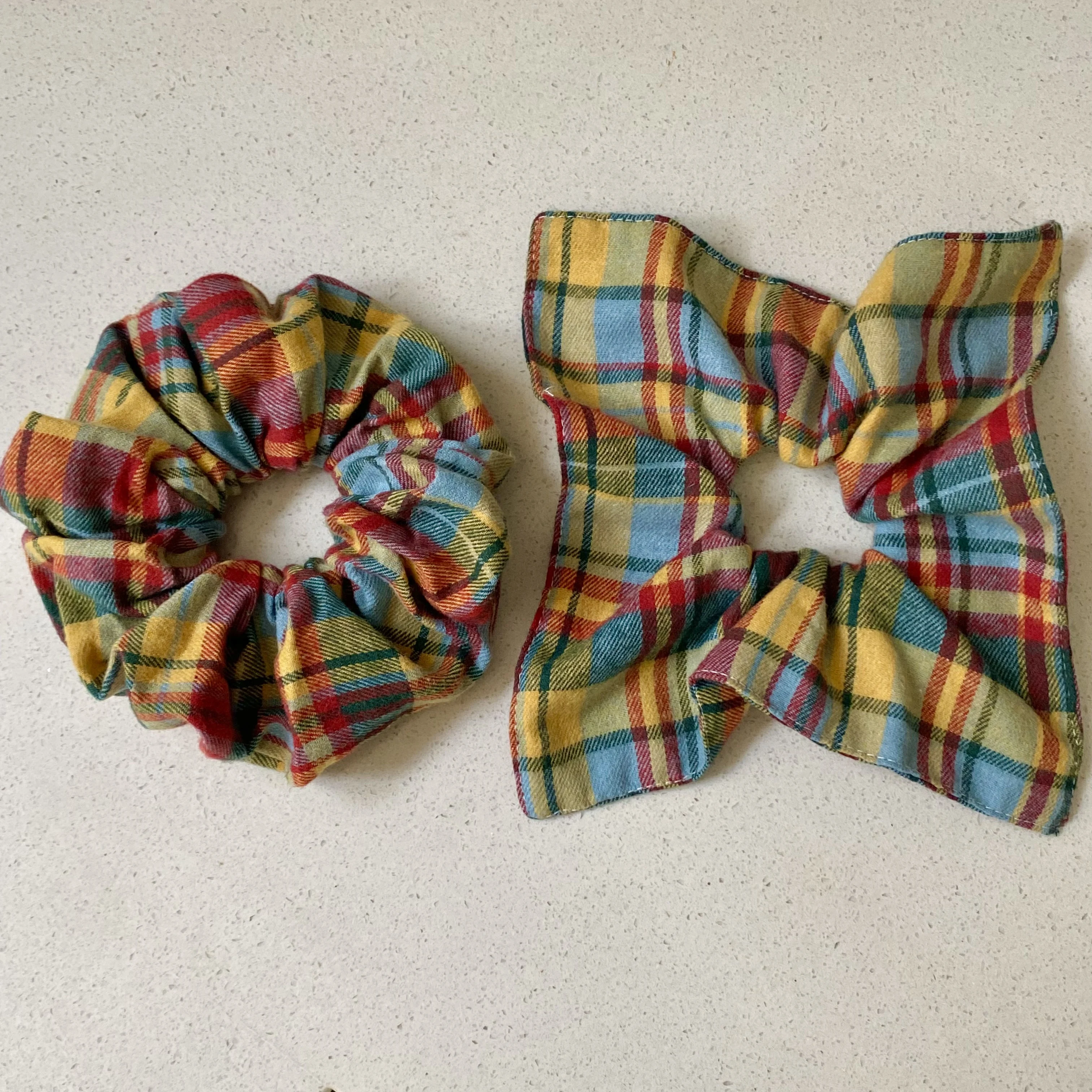 1-teiliges buntes kariertes Haargummis-Set, stilvoller Haarschmuck für Frauen, niedliche Haargummis für den Alltag und Partykleidung – Detail 5