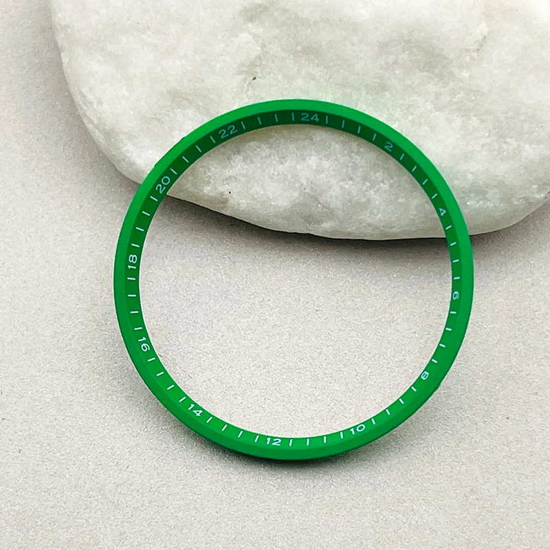 31.4mm * 27.8mm Marchio numerico Orologio in plastica Capitolo Anello Fit Seiko Tartaruga Capitano Willard Samurai King 6105 Cassa dell'orologio Parti di riparazione