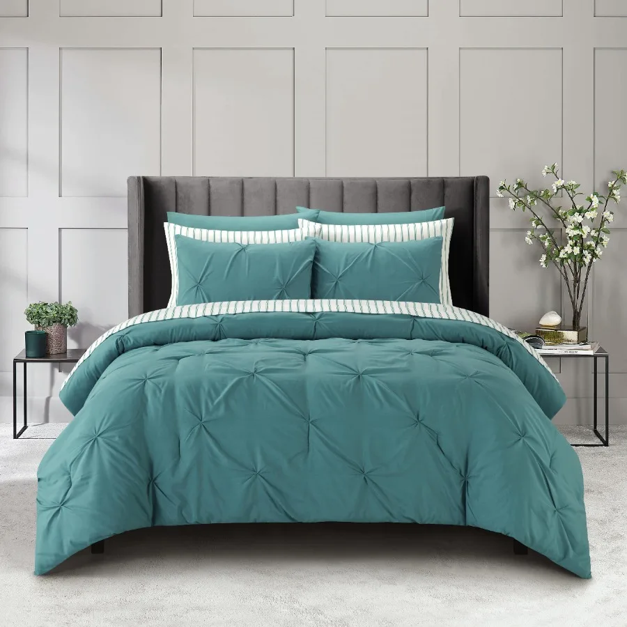 

Комплект постельного белья из 9 предметов, цвет бирюзовый, с эффектом пухового наполнителя, с декоративными складками, размер Full