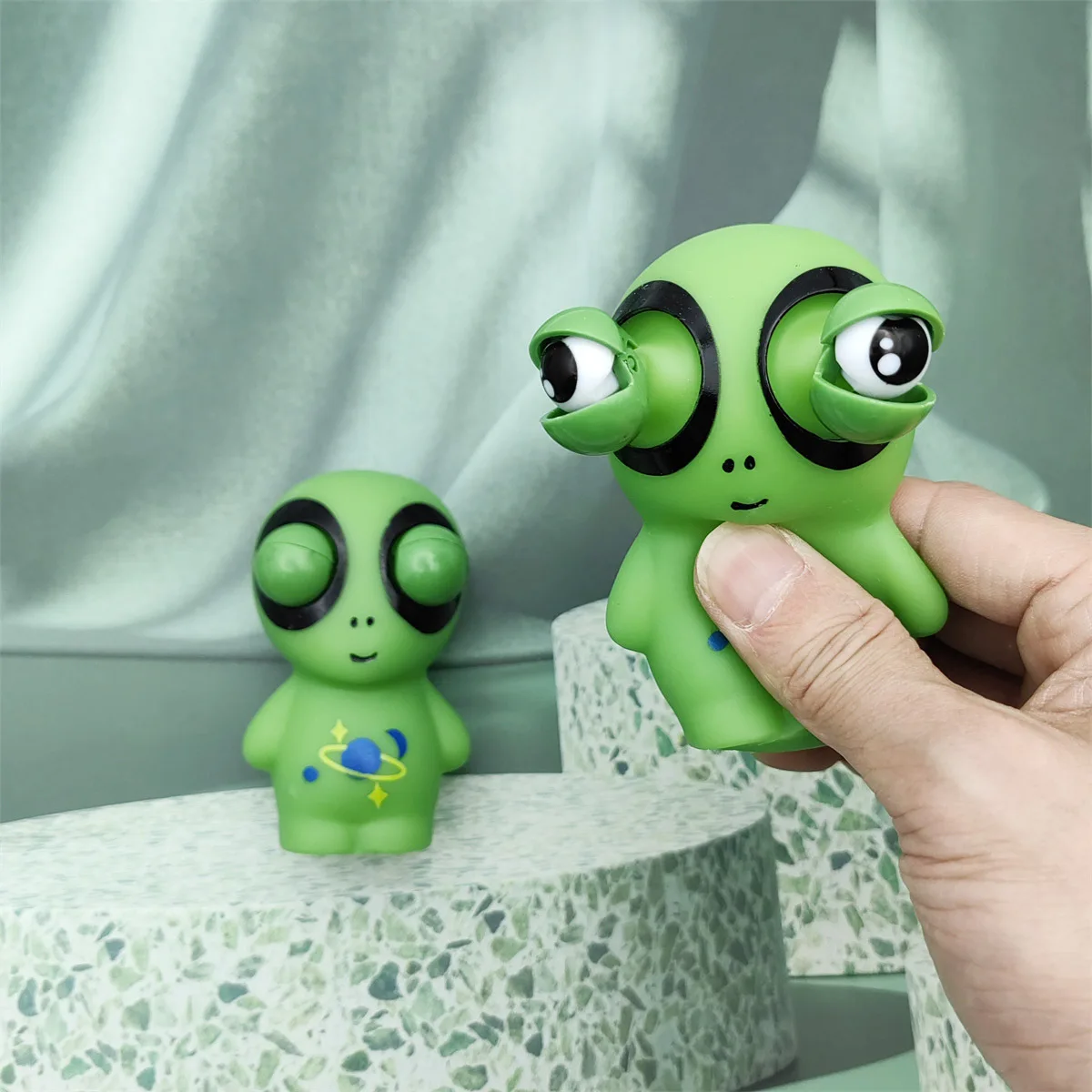 Funny Eyeball Burst Squeeze Toy Green Alien Pinch Toys Adult Kids Stress Relief Fidget Toy Creative Decompression Toy