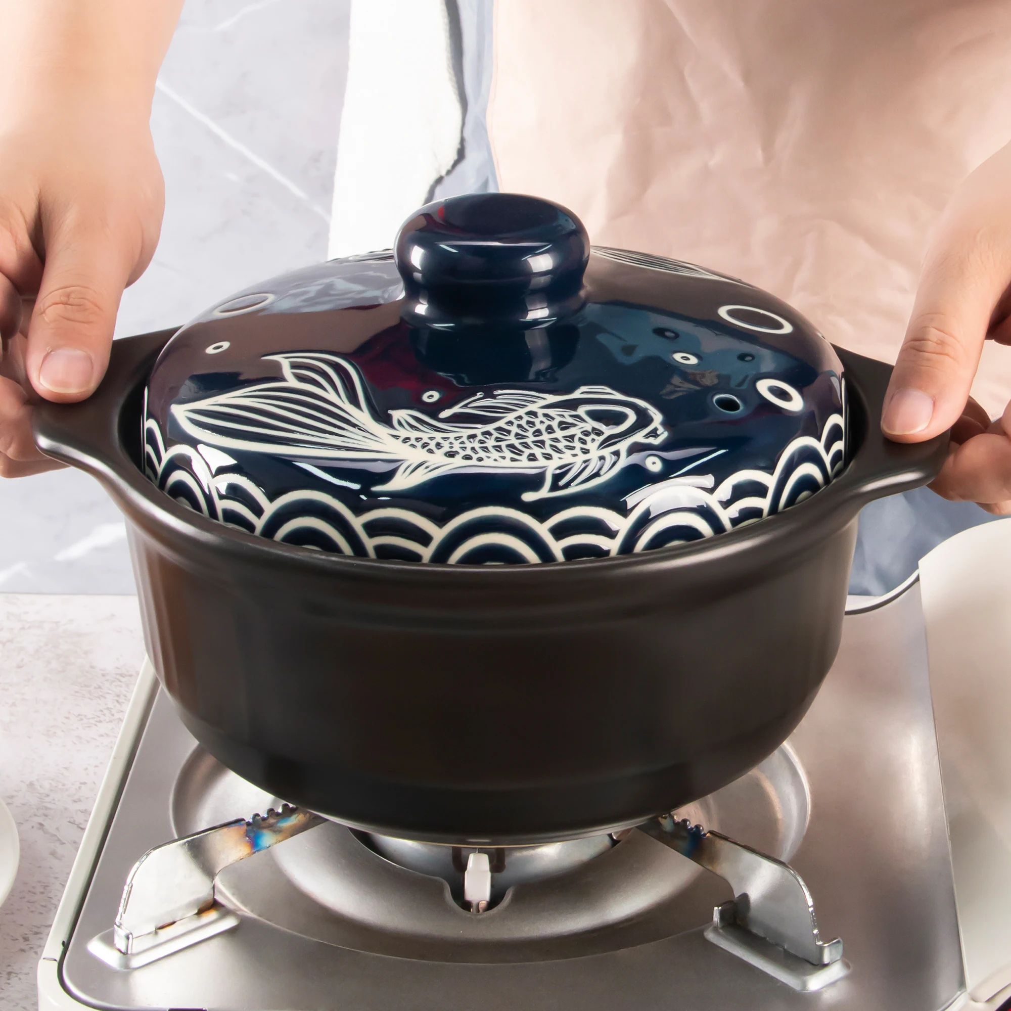 114oz/3400ml Ceramic Casserole Stew Pot, Blue Fish Embossed Pattern Ceramic Casserole, Perfect for Kitchen Open Fire Gas, Soup