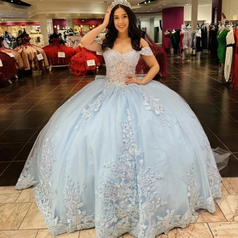 

Sky Blue Off The Shoulder Quinceanera Dresses Ball Gown Sweet 15 Gowns Applique Lace Bead Tull Vestidos 15 De Quinceañera