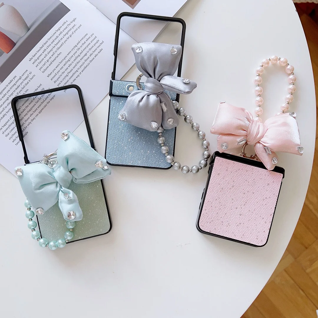 

Elegant Big Bow Pearl Bracelet Case for Samsung Galaxy Flip5 Flip6 Z Flip7 Shell Phone Cover Z Flip4 Z Flip 5 Z Flip 6 Z Flip 7