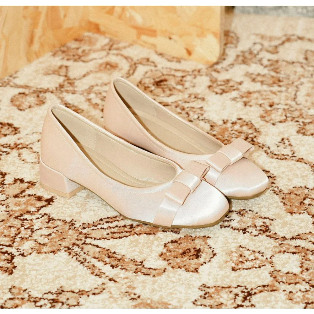 

Luxury Comfortable Round Toe High Version Spring New Pink Bow Low Heel Dress Shoes Women Ballet High Heels Pumps