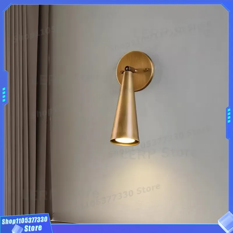 Vintage Brass Wall Sconce American Style Living Room Decor Antique Copper Light Fixture for Villa Corridor Staircase Painting