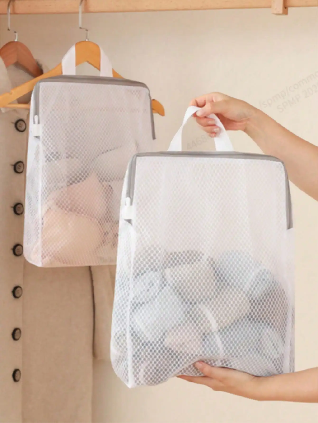 1pc Sock Storage Hanging Bag，Underwear Storage，Artifact Student，Dormitory Bedside Wall Hanging Net Pocket Storage Bag