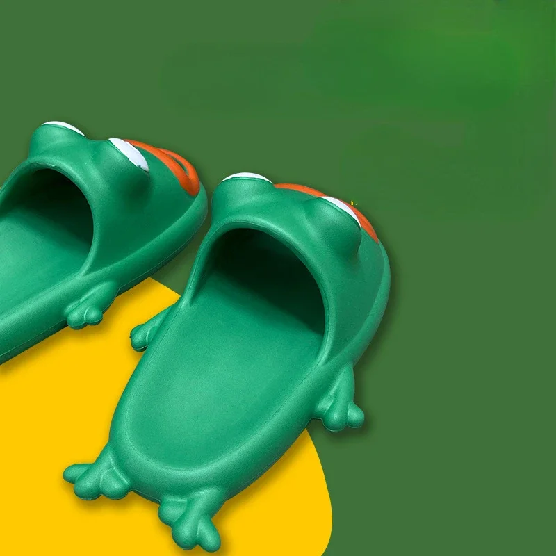 New Large Size Couple Shoes Outdoor Fashion Funny Frog Shape Anti Slip EVA Slippers Shoes for Women Zapatos De Mujer 2023