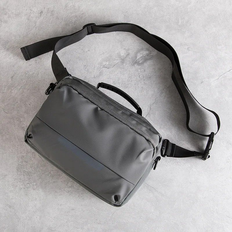 Men's Casual Crossbody Shoulder Bag, Waterproof and Trendy Business Messenger Bag, Chest Bag, Tablet Computer Crossbody Bag