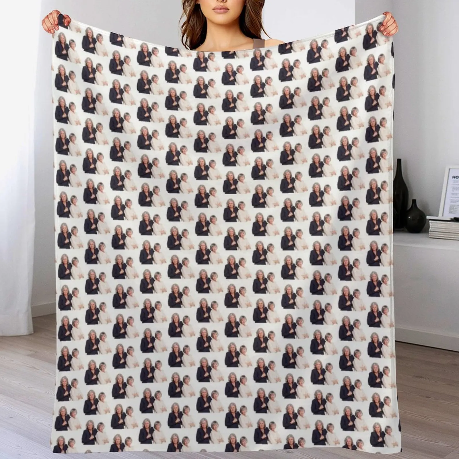 

Kath and Kim: Prue and Trude Throw Blanket Summer Beddings Personalized Gift Quilt Blankets For Bed Blankets