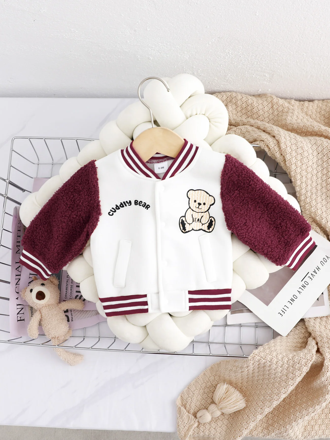 6 months to 3 years old, cute baby boy with letters, little teddy bear, Roman sleeve patchwork, long sleeved jacket, jacket