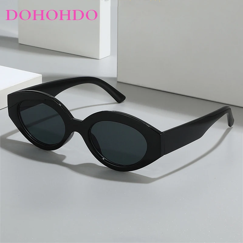 

Fashion Trending Cat Eye Sunglasses For Women Retro Brand Design Small Frame Shades Outdoors Travel Glasses UV400 Lentes De Sol