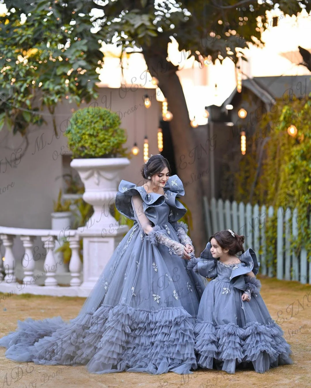 OEING-vestidos de tul gris rubor para madre e hija, trajes de fiesta formales con volantes bonitos para mamá y niños, fotografía