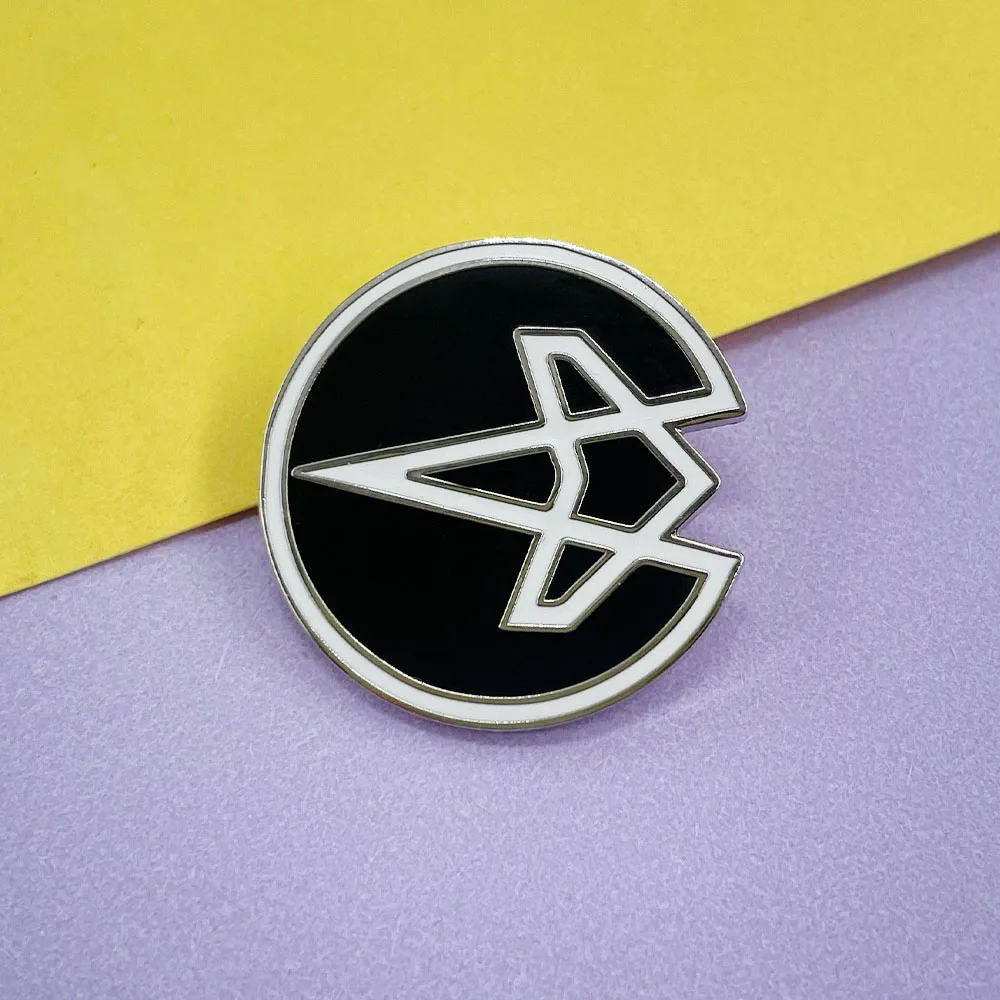Sukhoi Design Bureau Logo Brooch Aviation Military Metal Badge Clothing Bag Minimalist Accessories Lapel Pin Gift