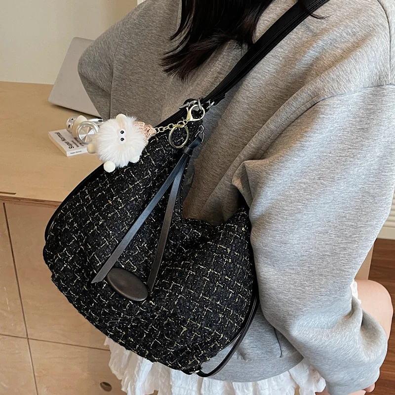 

2025 Plaid Wool Backpack Vintage Ins Style Tote Bag for Women Large Capacity Shoulder Purse Fashionable Checkered Tweed Handbag
