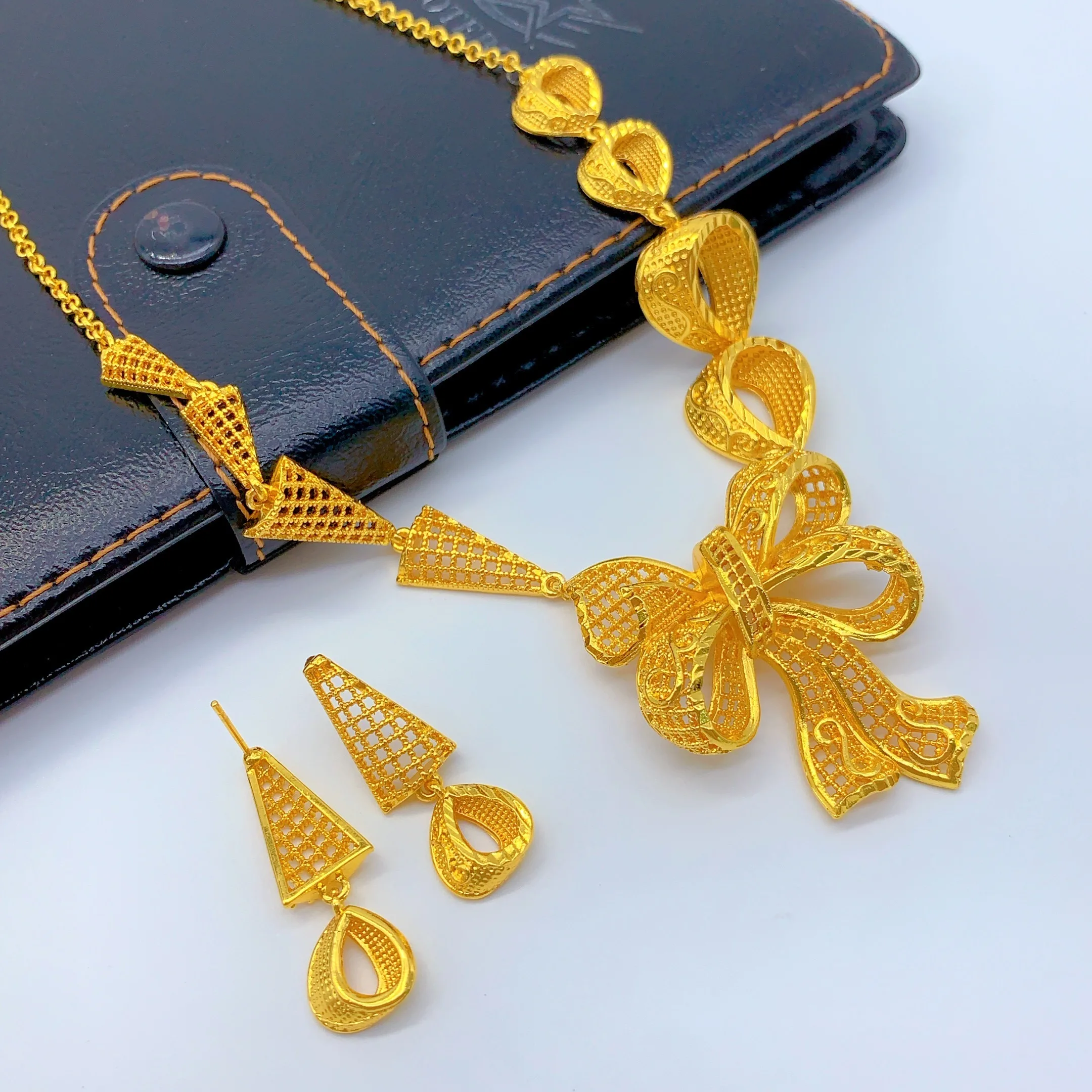 Dubai 24k Gold Color Necklace and Earrings Sets for Bridal Ethiopian Indian Nigeria Jewelry Earrings Banquet Party Gifts