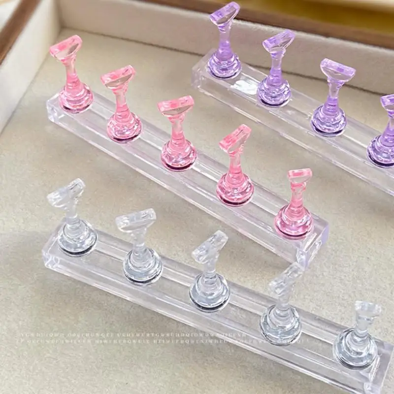 5Pcs Nail Practice Chess 3cm Elevated Acrylic Magnetic Training Practice Nail Tips Stand Wearable Nail Display Rack Nail Tool