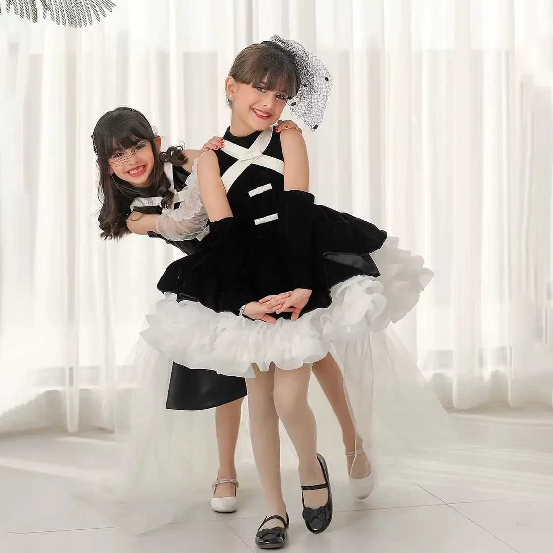 

A-line Mini Flower Girl Dress Princess Sleeves Ruffles Velvet Skirt Girls Party Dresses 2025 Kid Gown Customized