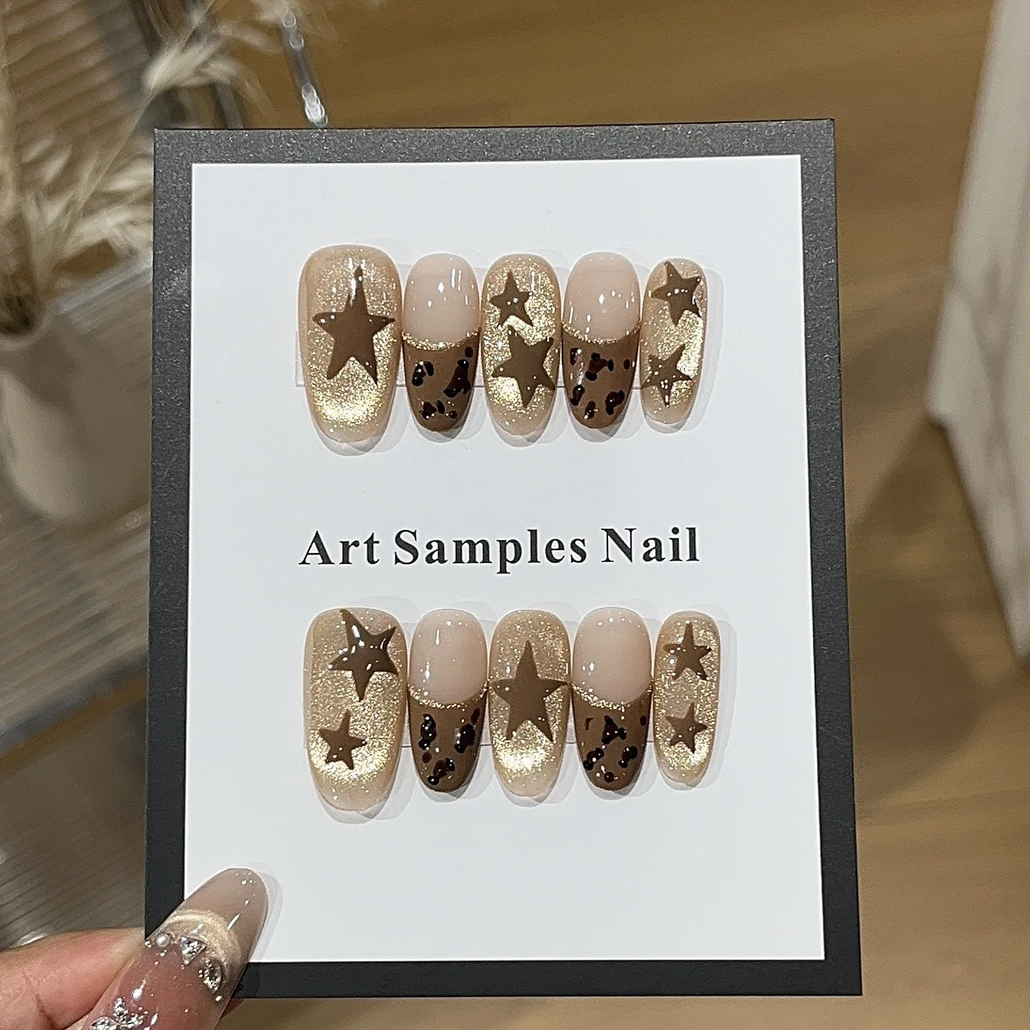 

10Pcs French Style Gilded Sparkling Tender Stars Butterfly Handmade Nail Art Press On Nails Sweet Gilded Cat Eyes Nail Patch