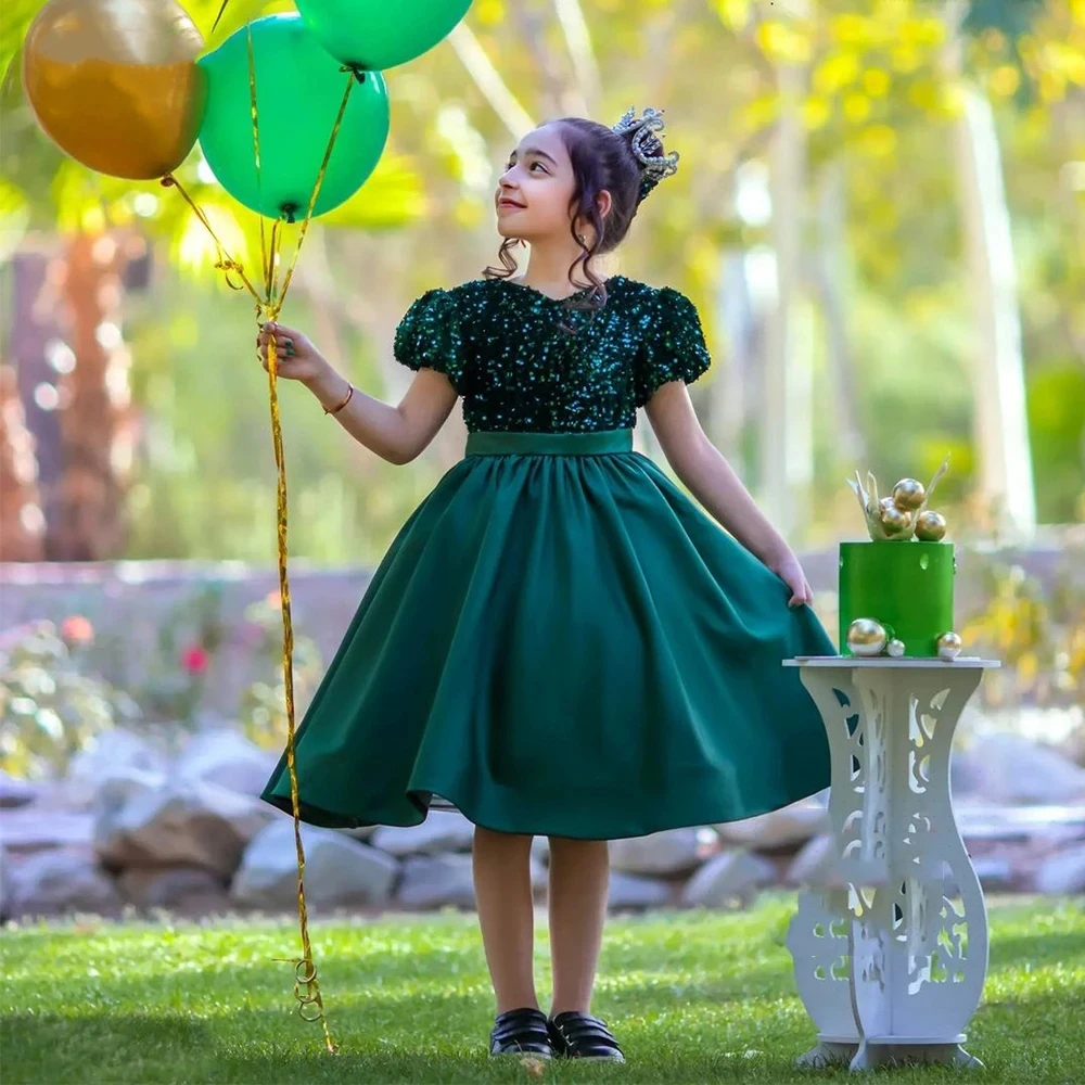 Vestidos de flores verdes para niña, cuello redondo, lentejuelas, manga corta hasta la rodilla, satén, fiesta de cumpleaños y boda, 2024