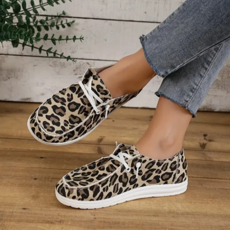 Female Shoes on Sale 2023 New Round Head Women\'s Flats Outdoor Casual Flats Women Leopard Lace Up Flat with Ladies Shoes Zapatos