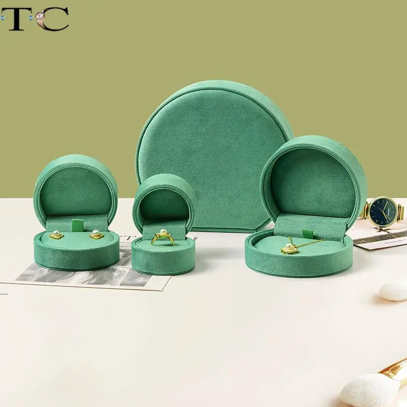 

Velvet round jewelry box jewelry storage box ring stud necklace pendant bracelet display box