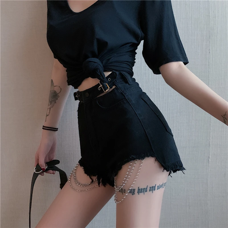 Đầm Gothic Lỗ Đen Dây Chuyền Quần Short Denim Nữ Mùa Hè 2020 Mới Bông Tai Kẹp Nữ Gợi Cảm Quần Short Grunge Punk Hip Hop quần Jean