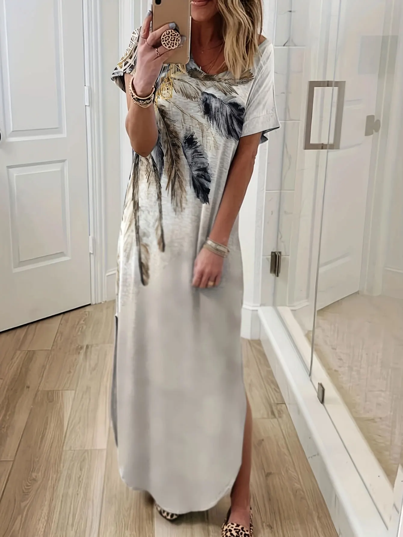 

Women's Western Ethnic Style Retro Print Round Neck Short Sleeve Slit Hem Dress