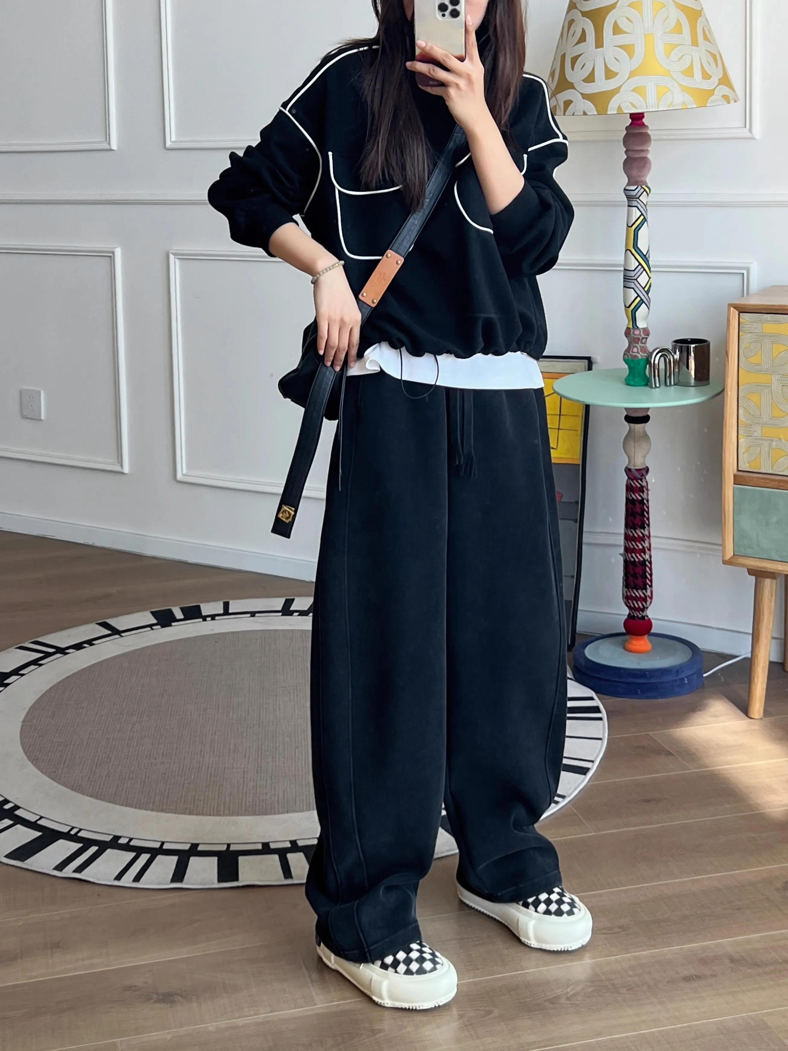 

Брюки женские офисные женские зимние Ins стиль плюшевые ребристые софтшелл мягкая домашняя одежда уютный эластичный пояс городская социальная сцена шикарная