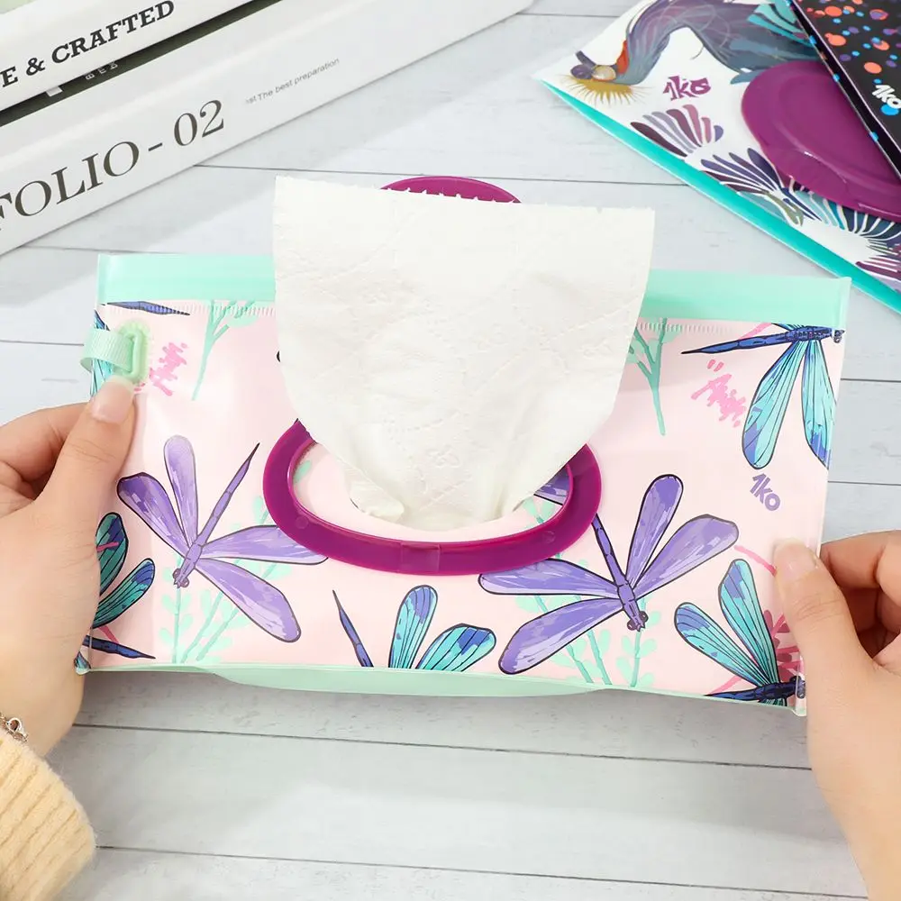 Useful Cute Flip Cover Carrying Case Baby Product Portable Stroller Accessories Cosmetic Pouch Tissue Box Wet Wipes Bag