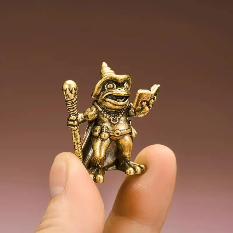 △Vintage Brass Frog Wizard Statue Frog Holding A Magic Wand Ornament Small Animal Figurines Home Office Decoration Car Ornaments