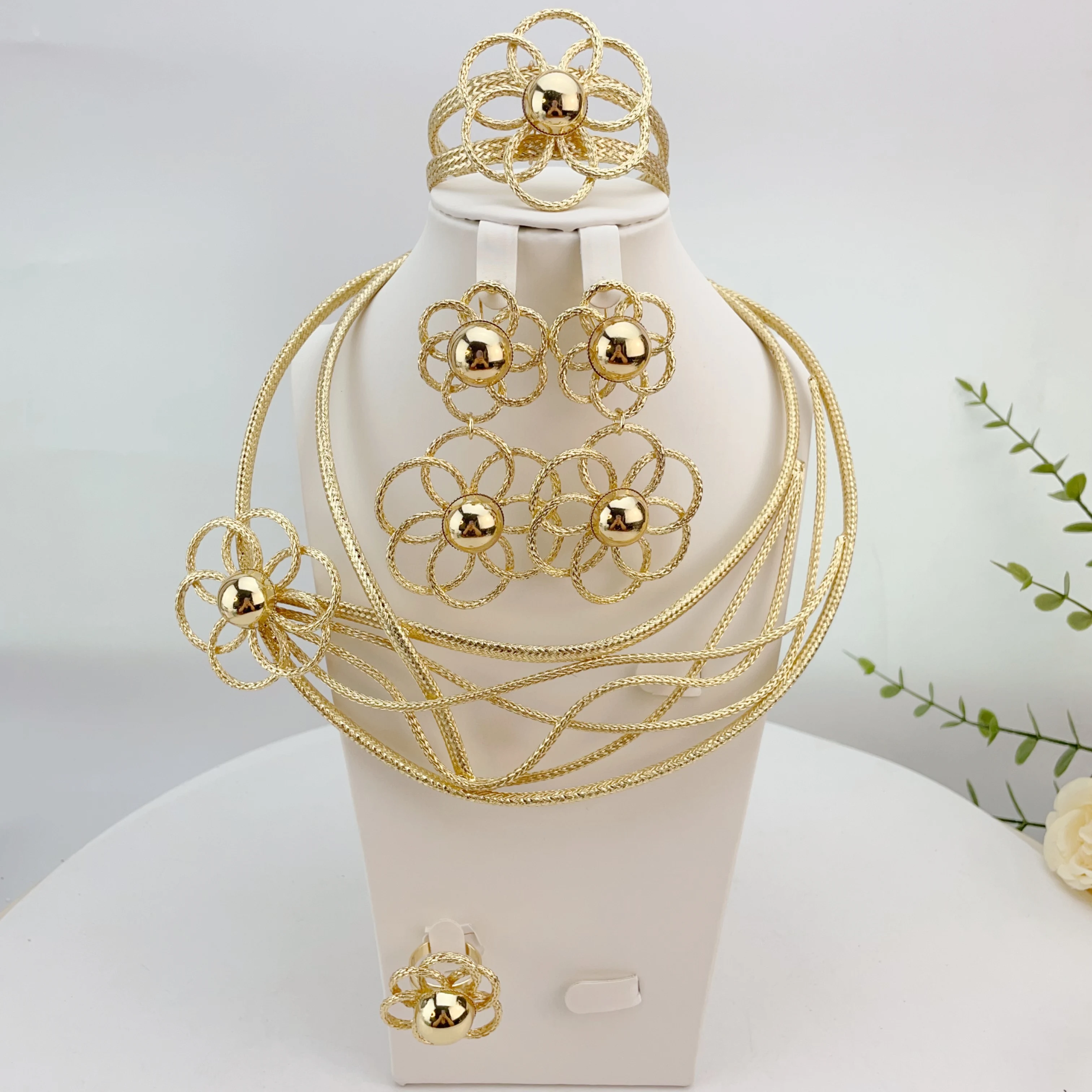 

Модный комплект позолоченных ювелирных изделий в Дубае, простой стиль, большая цепочка, ожерелье для женщин, подарки для мамы FHK23470