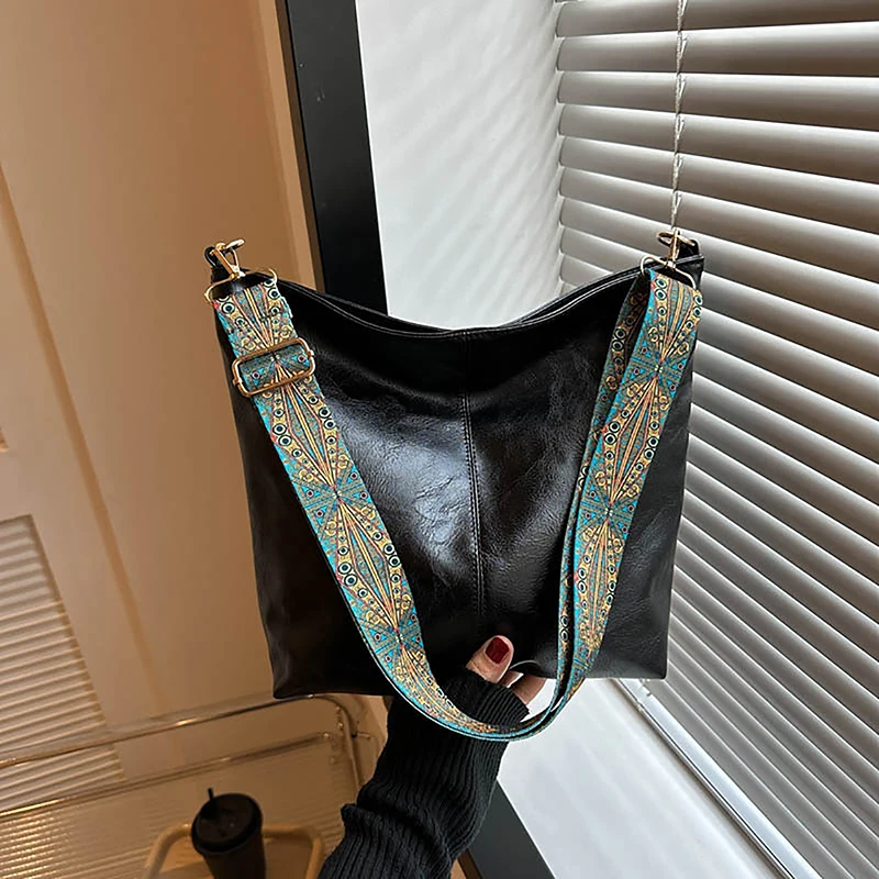 Vintage jednokolorowa damska modna torba z paskiem na ramię o dużej pojemności prosty szeroki pasku kubełkowa torba Crossbody