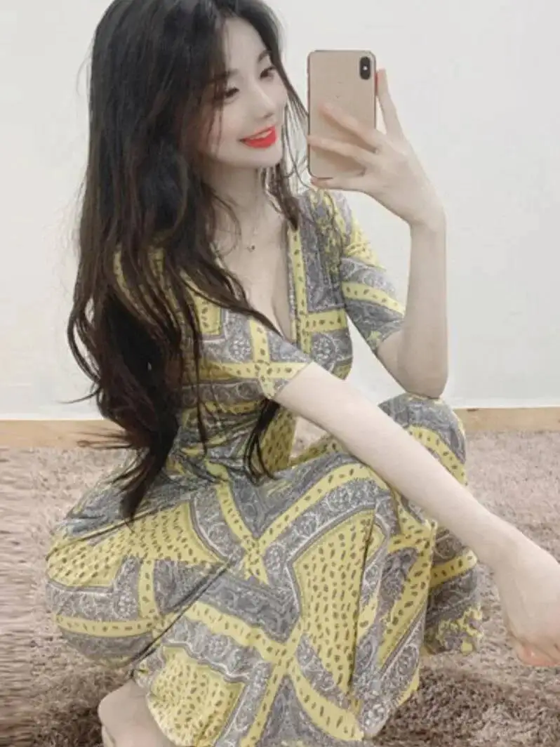 NOVEDAD DE VERANO 2021, versión coreana, vestido de manga corta con estampado Retro y cuello en V para mujer, vestido largo con cordones y cintura ceñida, vestido largo con abertura delgada A3VA