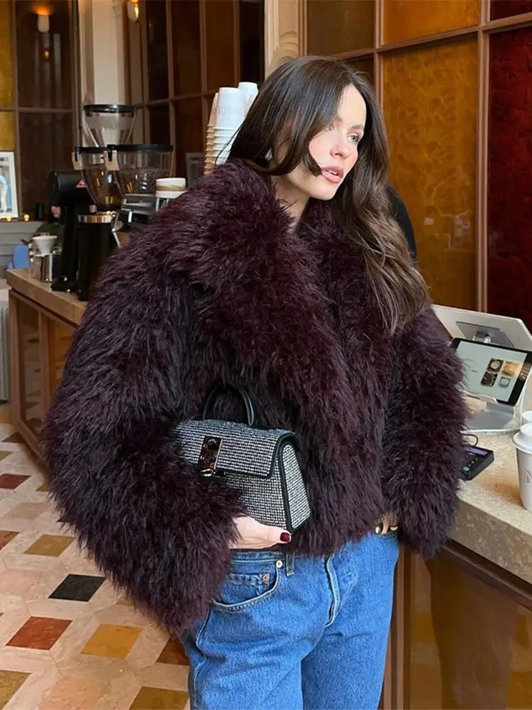 Solid Color Short Cardigan Fur Coat Lady Winter V-neck Long Sleeve Short Coat 2024 High Street Fashion Warm Outer Wear  ﻿ ﻿