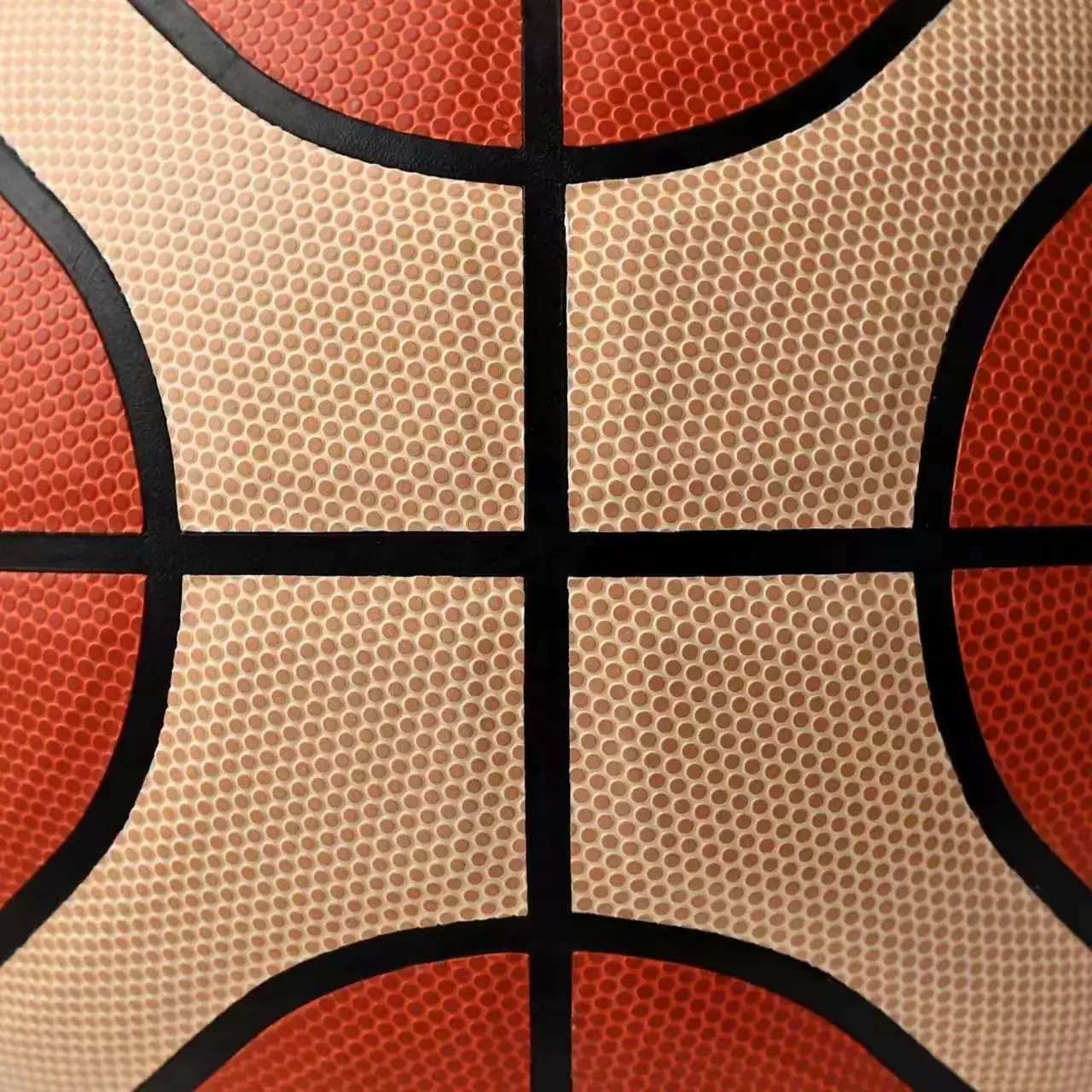 บาสเก็ตบอลคุณภาพสูงแบบกําหนดเองขนาด 7 ปรับแต่งโลโก้ลูกบาสเก็ตบอลสําหรับการฝึกอบรม