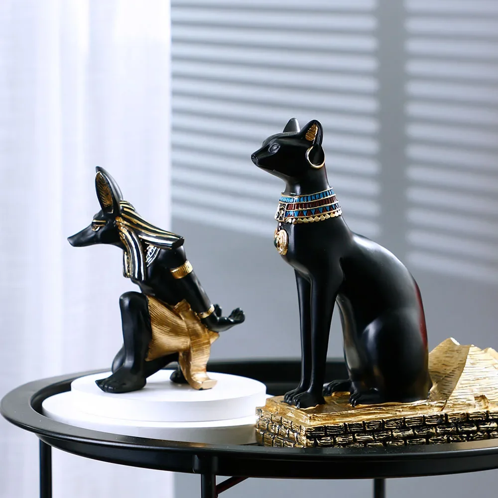 Creative Light Luxury Resin Red Wine Rack with Oblique Egyptian Anubis Dog God Cat God Decorative Wine Cabinet Decoration