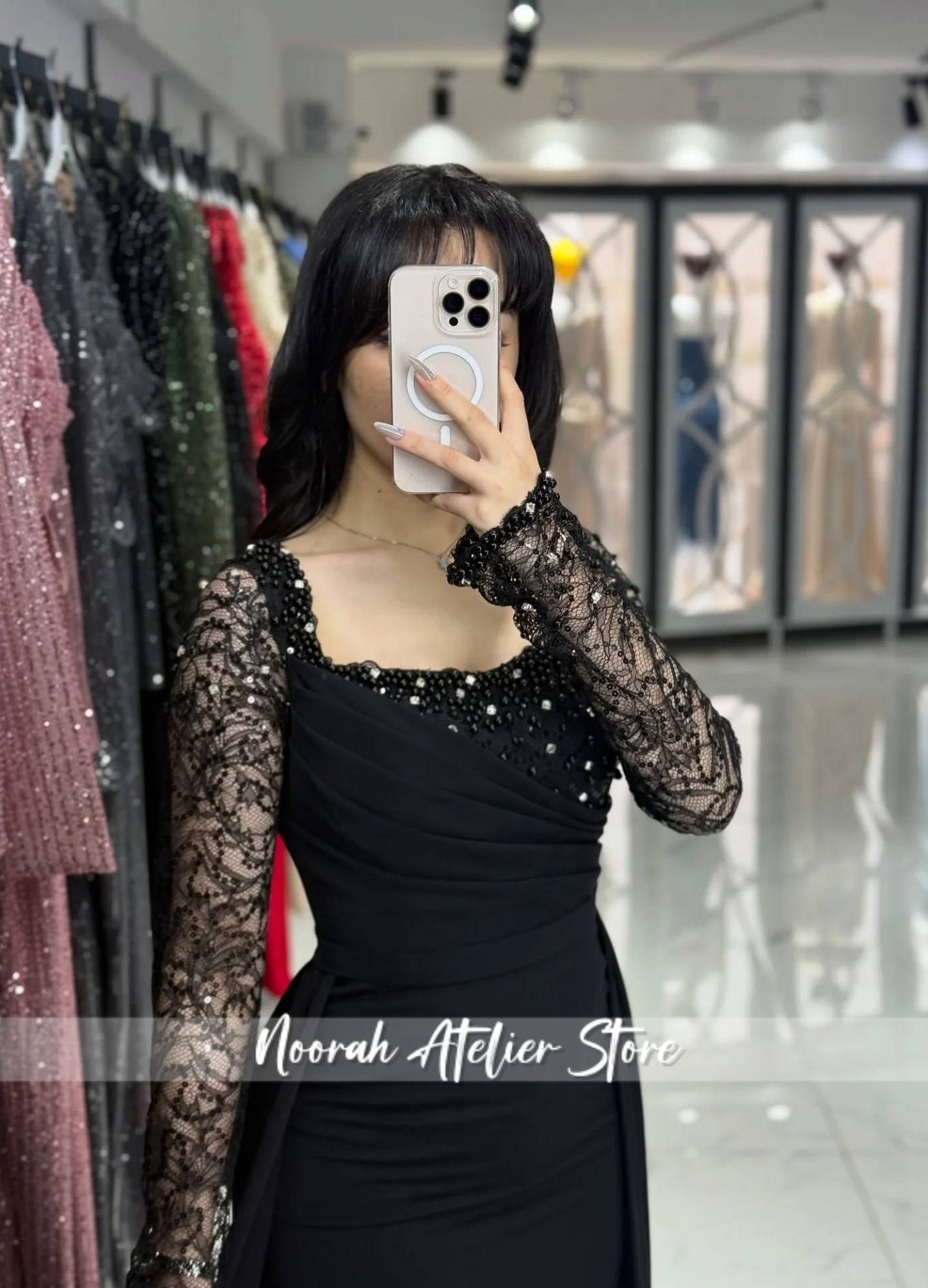 فساتين سهرة نسائية فاخرة مطرزة بياقة مربعة سوداء 2025 دبي الوهم الأكمام فستان المشاهير فستان حفلات مخصص