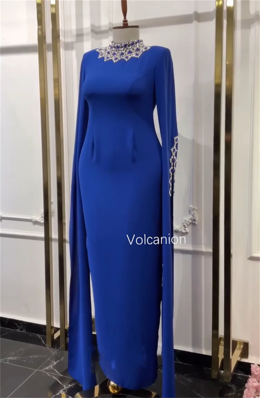 تخصيص جيرسي حجر الراين مستقيم الياقة العالية فساتين متوسطة الطول مناسبة مخصصة حفلة موسيقية كلاسيكية بسيطة مطابقة