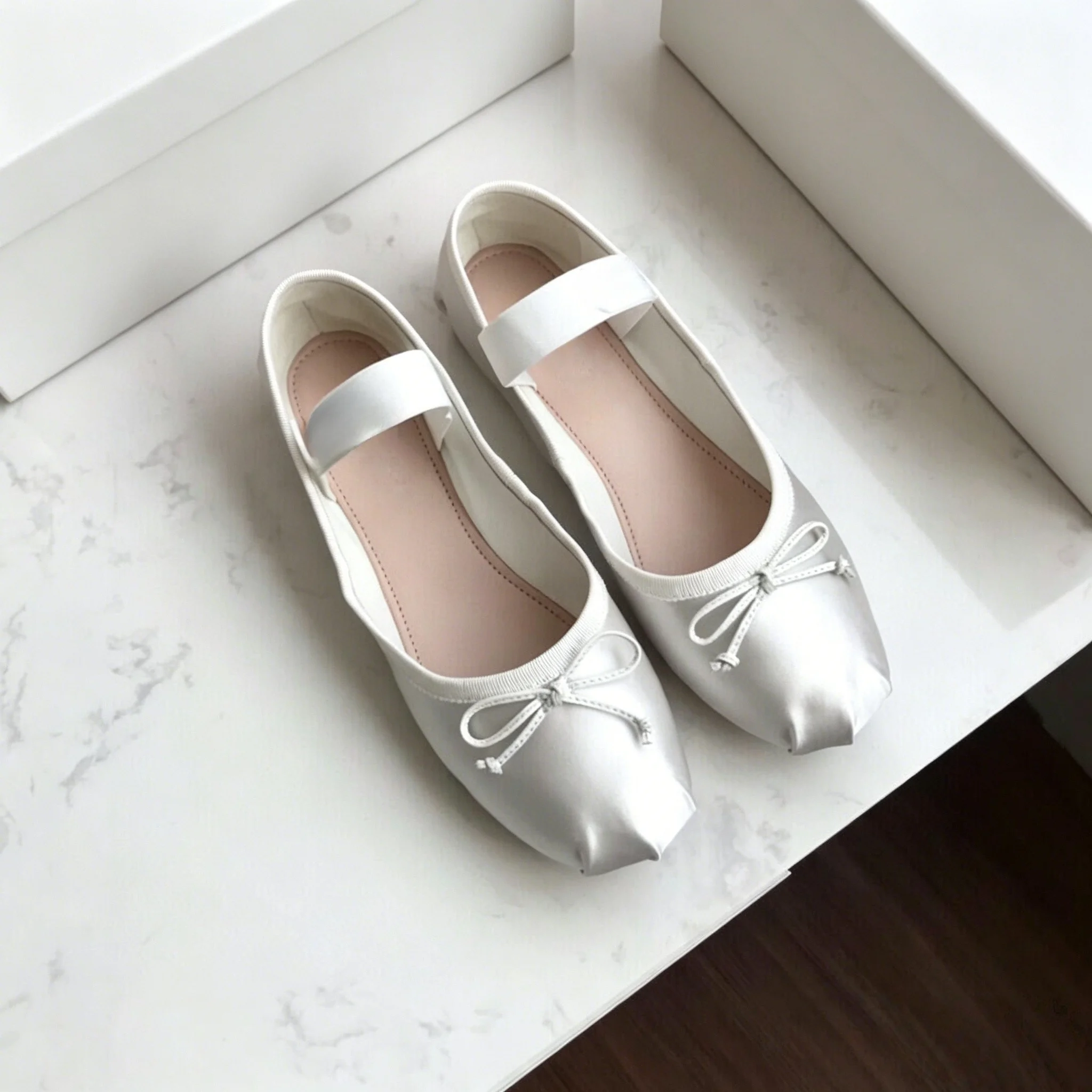 Butterfly Rubber Sheet - Scarpe da Ballo di Lusso per