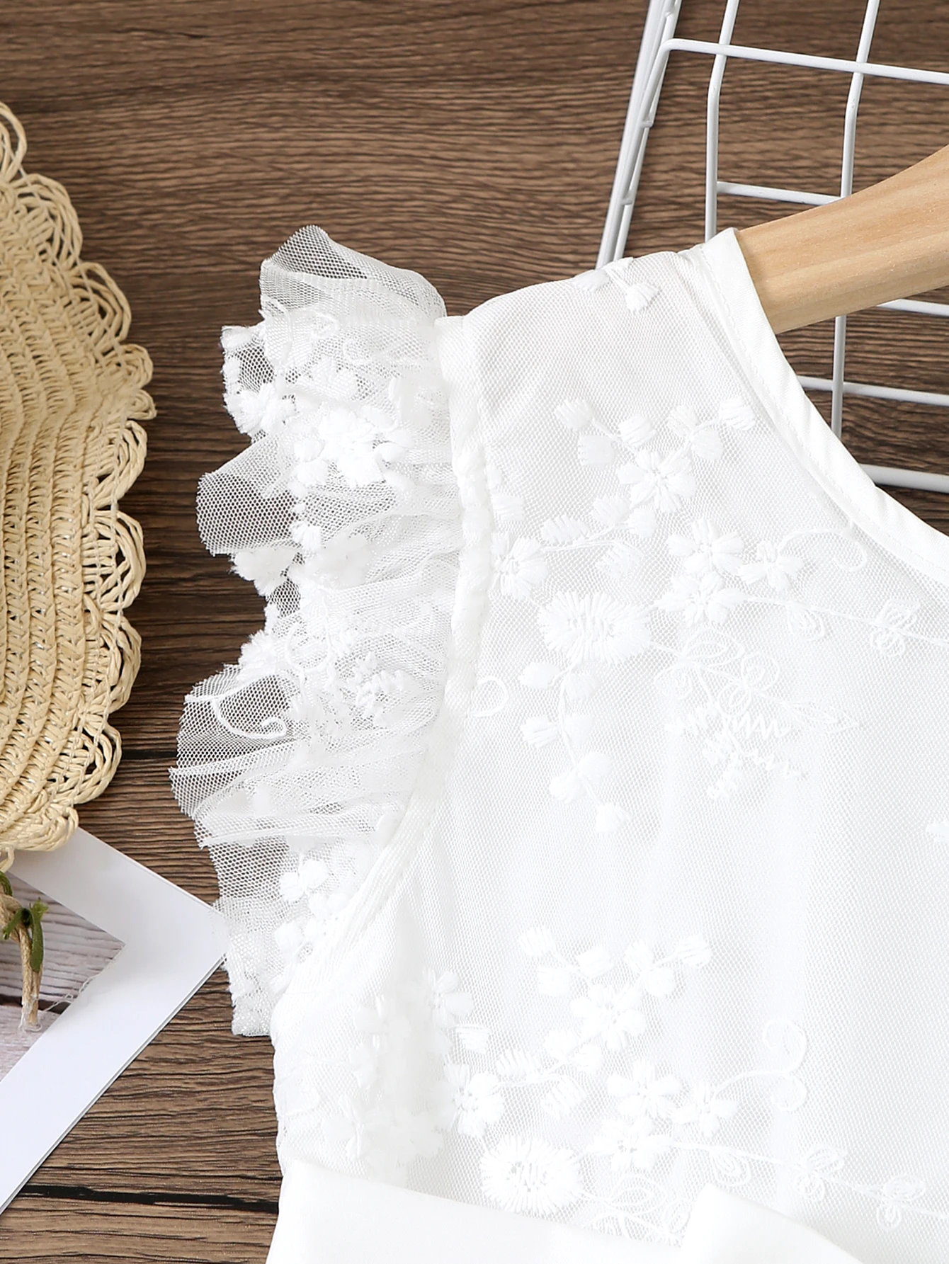 New Girl\'s Solid Lace Flower Flying Sleeves Bow Zipper Fashionable Princess Dress Summer Ladies Romantic Dress Without Belt