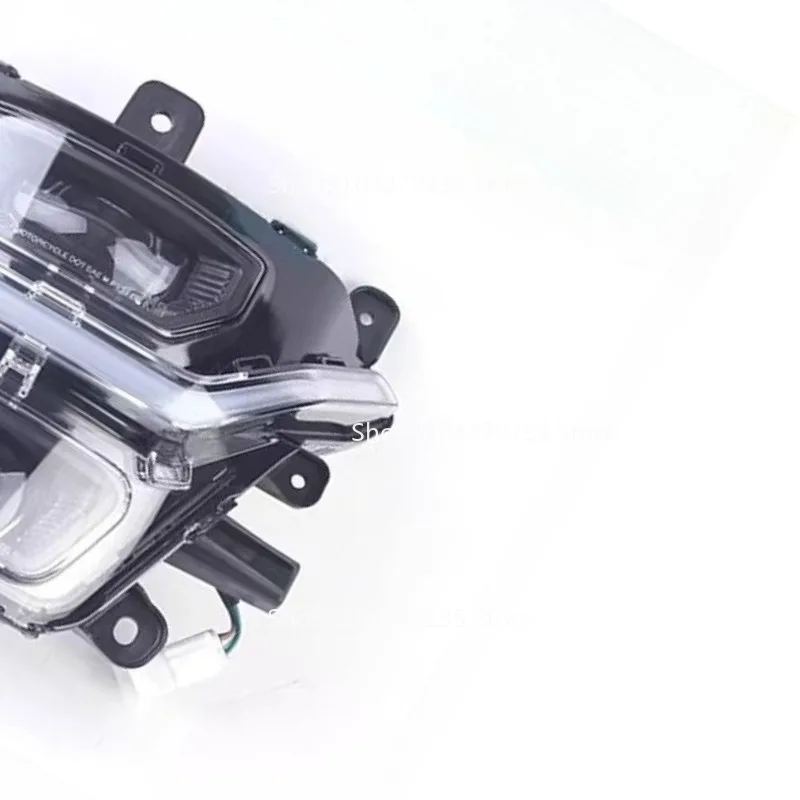 

Подходит для передней фары мотоцикла 450MT CF400-8/8A.