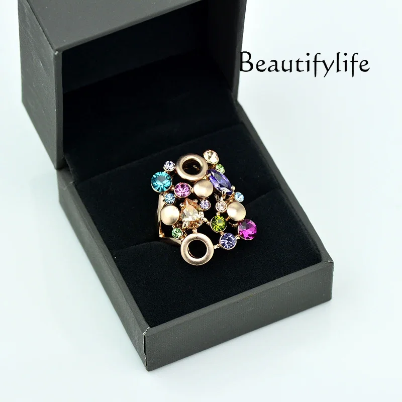 

Exquisite niche design Fashion personalized index finger decoration Tide light luxury designer daily