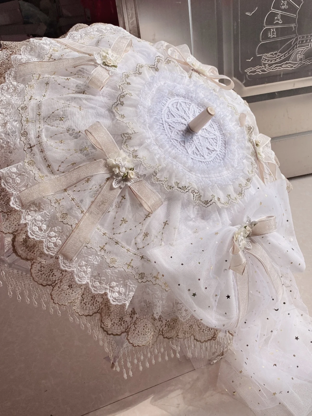 Handmade white gold lo umbrella flower marriage gorgeous lace tea party photo