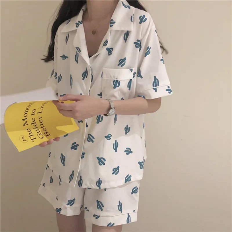 Piyama wanita ukuran besar kaktus lengan pendek celana pendek siswa pakaian tidur longgar kardigan putih gadis pakaian tidur pakaian rumah tahan lama